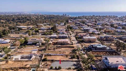 Land, Pacific Palisades, CA