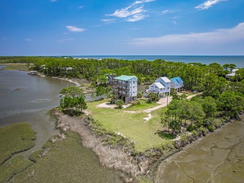 Land, Alligator Point, FL