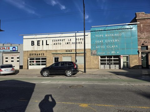 Commercial Building on Clark Street