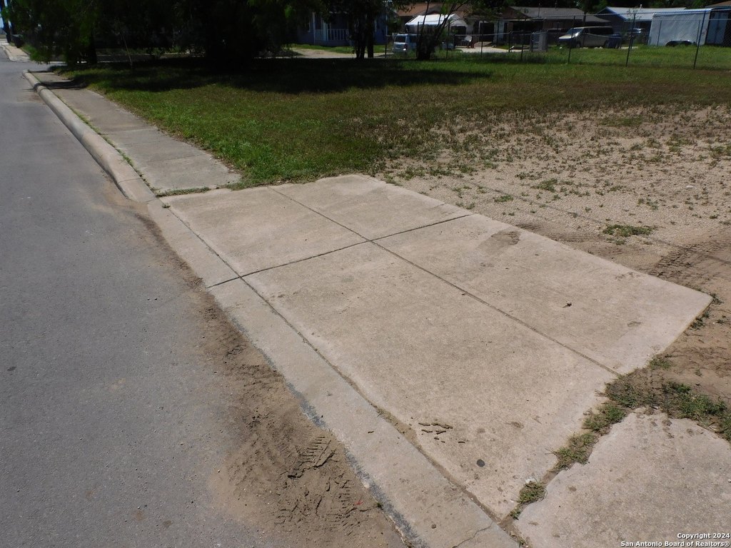 Picture 12