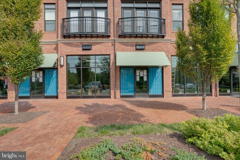 Prime Leesburg Retail/Office Space