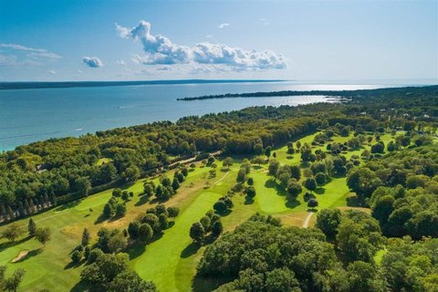 LAND - HARBOR SPRINGS, MI