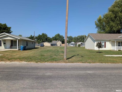 Residential Land in Springfield, IL