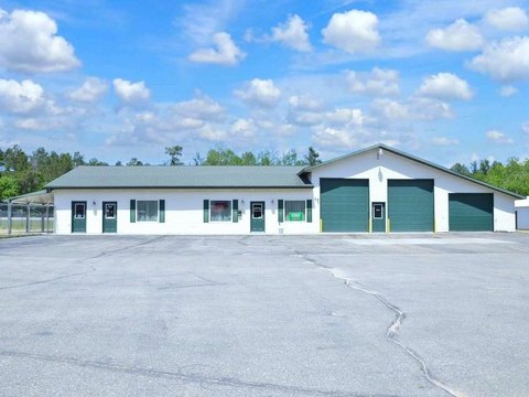 Multi-Use Commercial Property on Highway