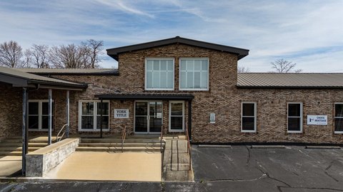 Prime Commercial Space in Crossville