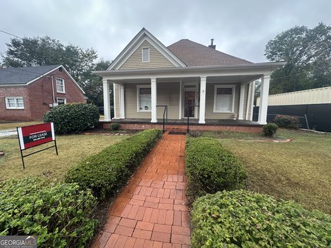 High-Visibility Commercial Space in Conyers