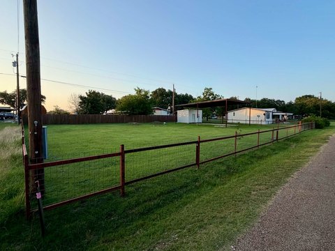 LAND - Clifton, TX
