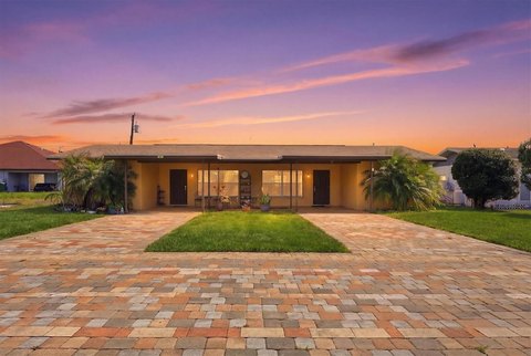 Updated Duplex with Carports