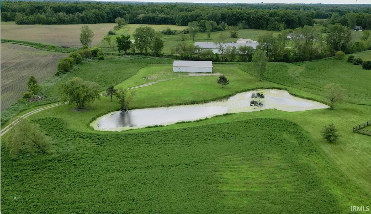 Spacious Land with Pole Barn