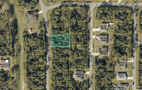 Residential Land in North Port