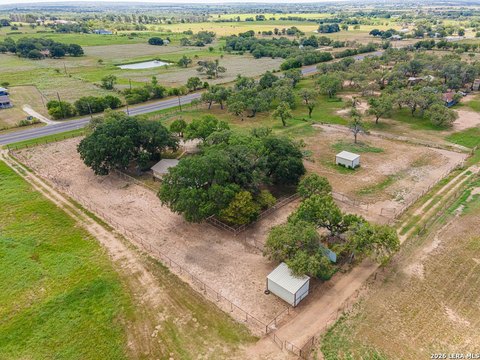LAND - St Hedwig, TX