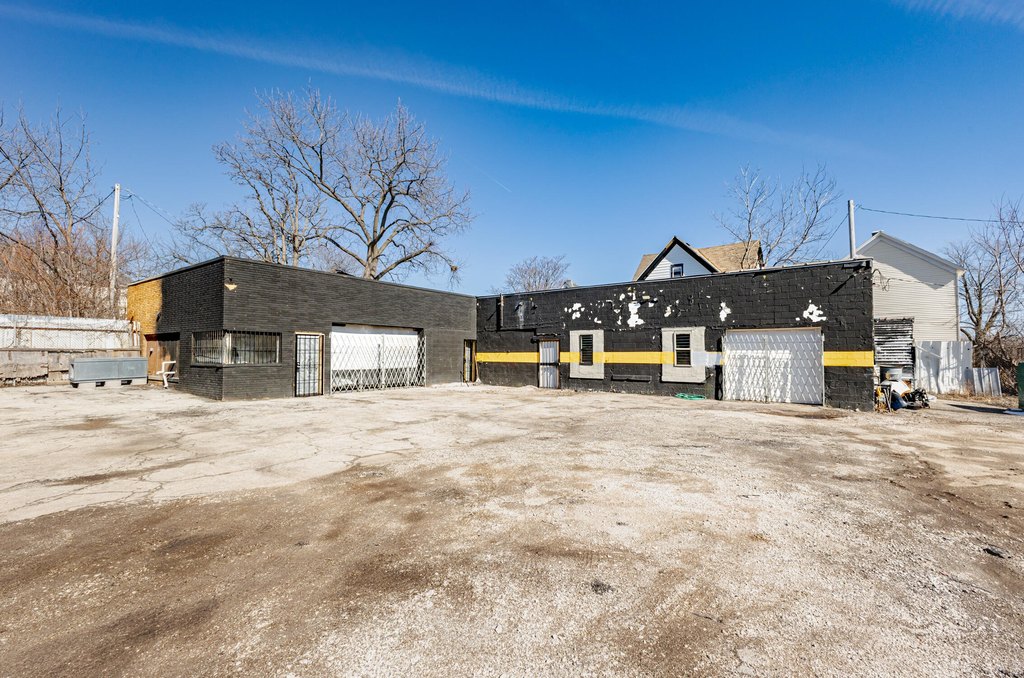 3210 Dr N,Unit Martin Luther King Jr, Milwaukee, WI 53212