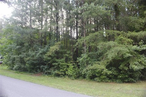 LAND - Yorktown, VA