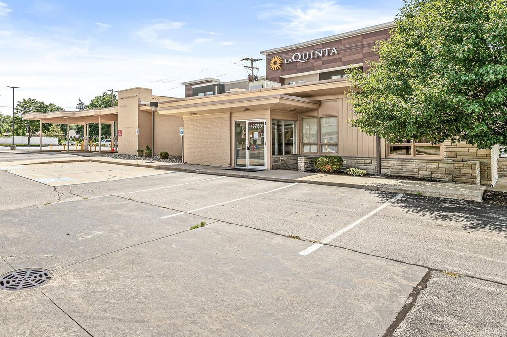 52530 Indiana State Route 933, South Bend, IN 46637