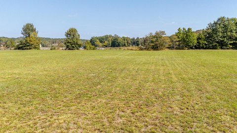 LAND - Clifton, TN