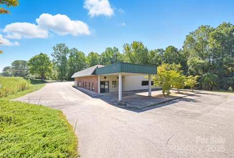 Industrial Property Near I-85