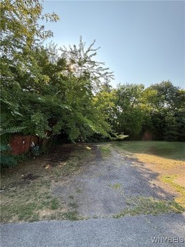 Cleared Lot Near Niagara Falls