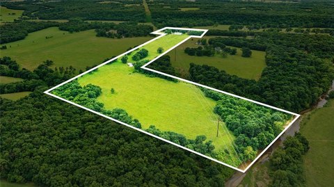 Land with Arena in Summers