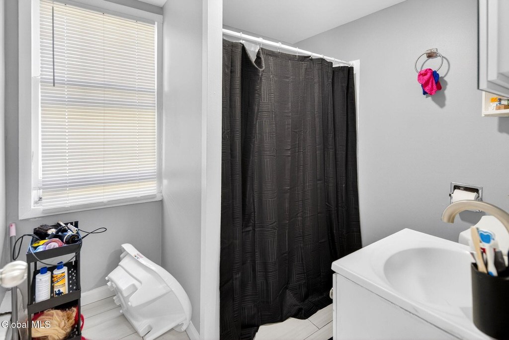 Picture 9