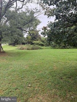 Temple Hills Buildable Lot