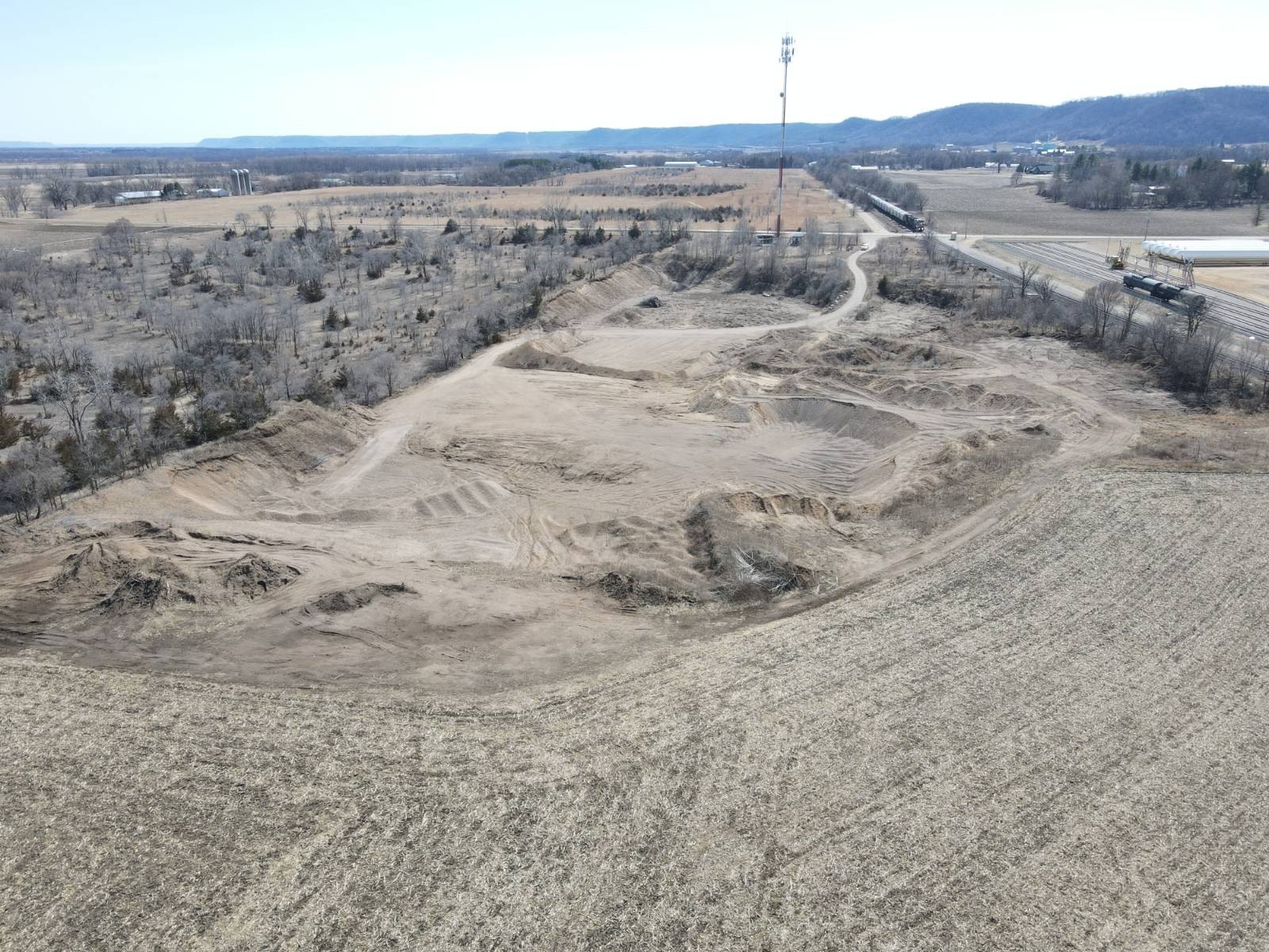 Profitable Mining Pit with Lease