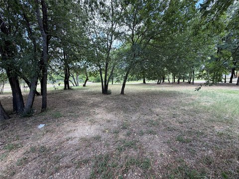 LAND - Dallas, TX