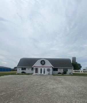 Versatile Mixed-Use Property on Route 40