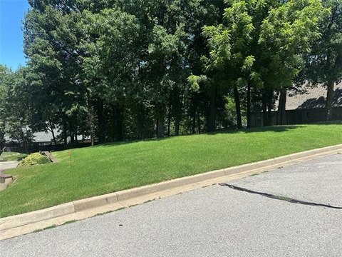 LAND - Bixby, OK
