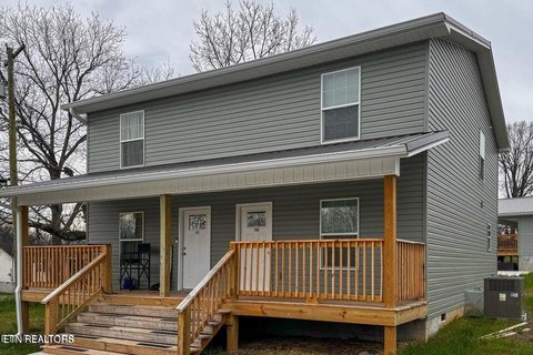 Well-Maintained Duplex in Athens, TN