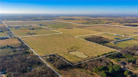 583 Acres Land in Gentry