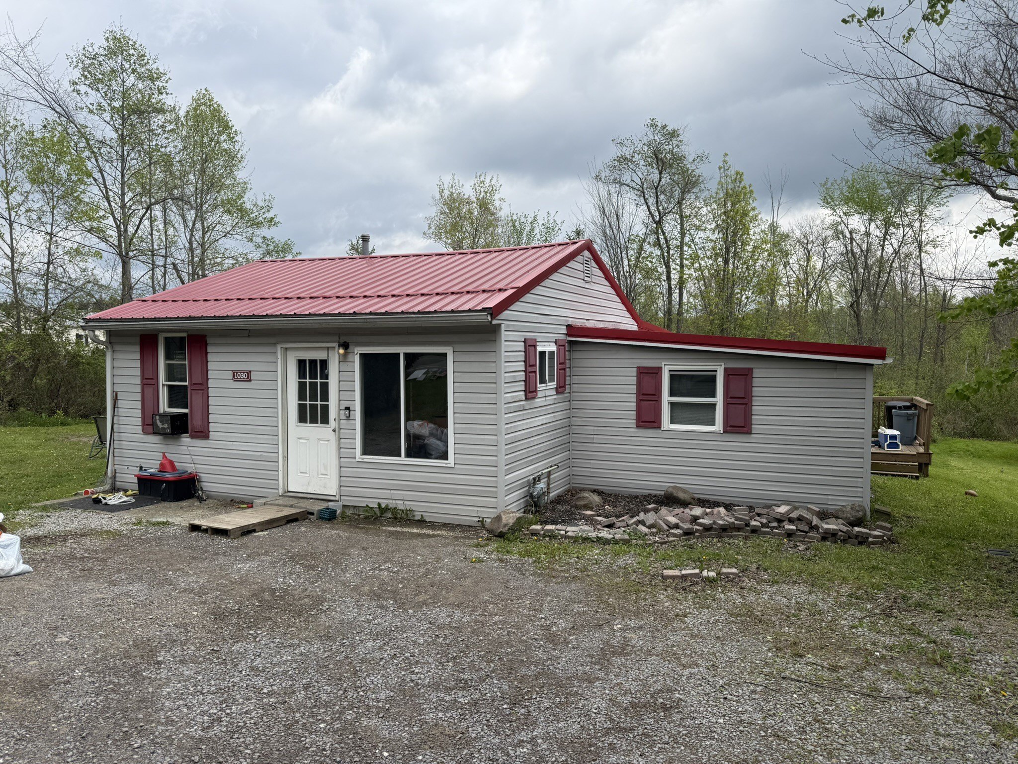 Charming Ranch in Conneaut Lake