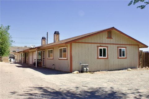 Well-Maintained Duplex With Garages