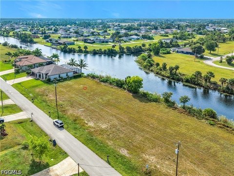 Waterfront Residential Buildable Lot