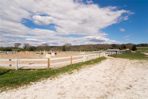 Equestrian Estate with River Views