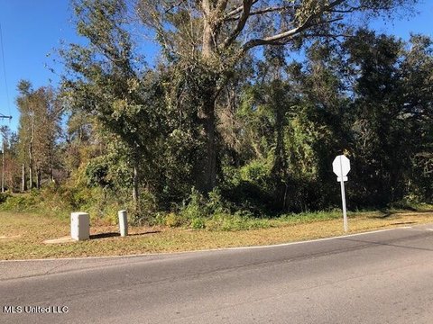 Diamondhead Corner Lot Homesite