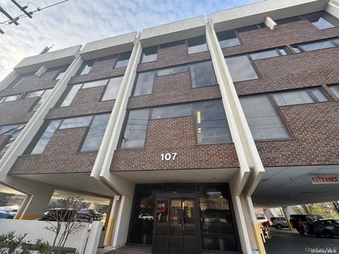 Great Neck Office Space Available