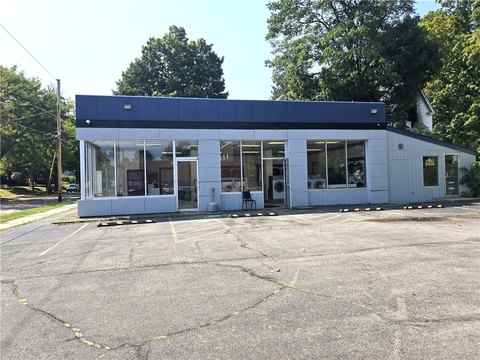 Profitable Laundromat with Dog Wash