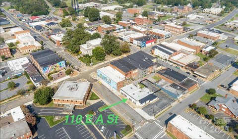 Downtown Newton Retail/Showroom Opportunity