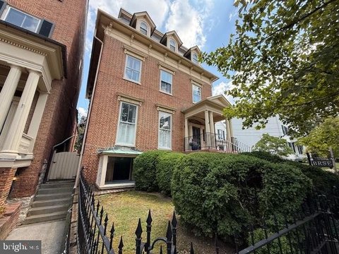 Downtown Winchester Office Space Available