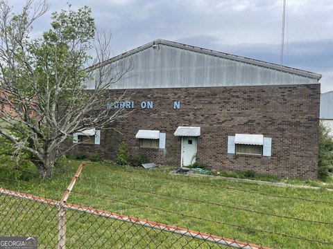 Versatile Industrial Property on 2 Acres