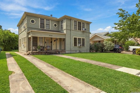 Duplex with Backyard