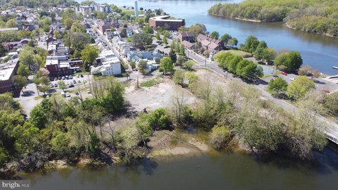 Land with Creek Frontage