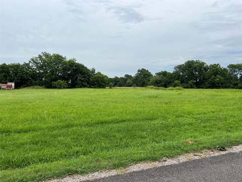Deed-Restricted Residential Land Lot