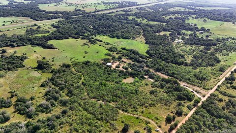 Land, Gonzales, TX