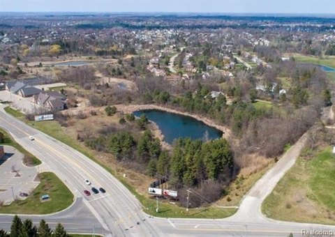 Grand Blanc Corner Acreage