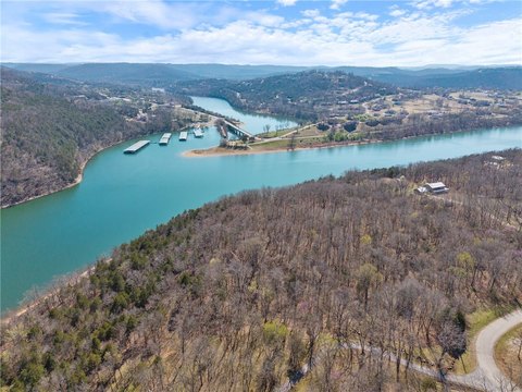 Lakefront Land in Eureka Springs