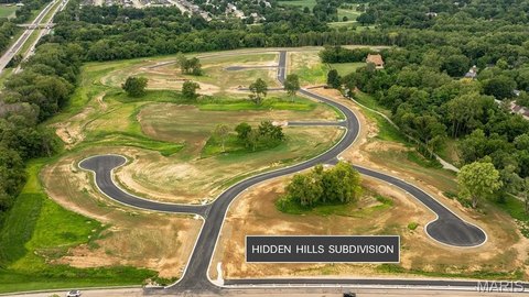 Residential Lot in Hidden Hills