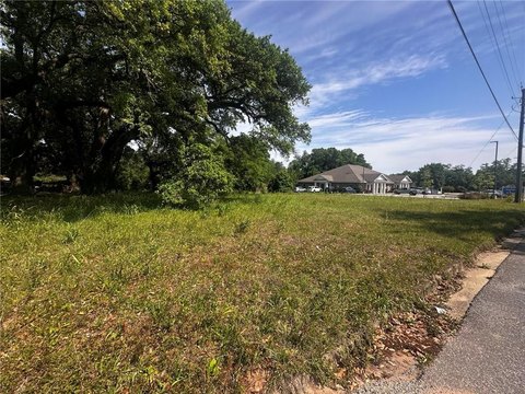 Commercial Land in Mobile, AL