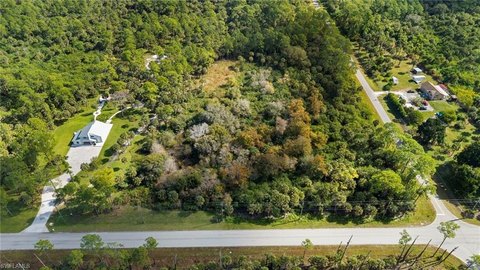 Land in Naples, Florida