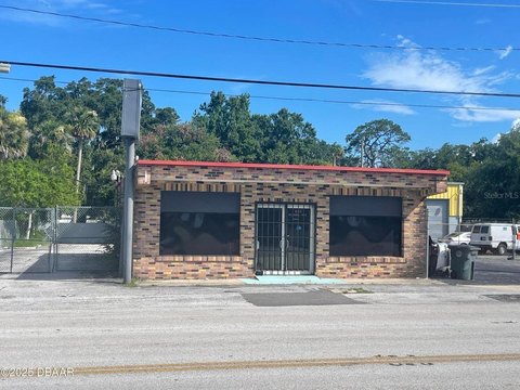 Freestanding Retail Building